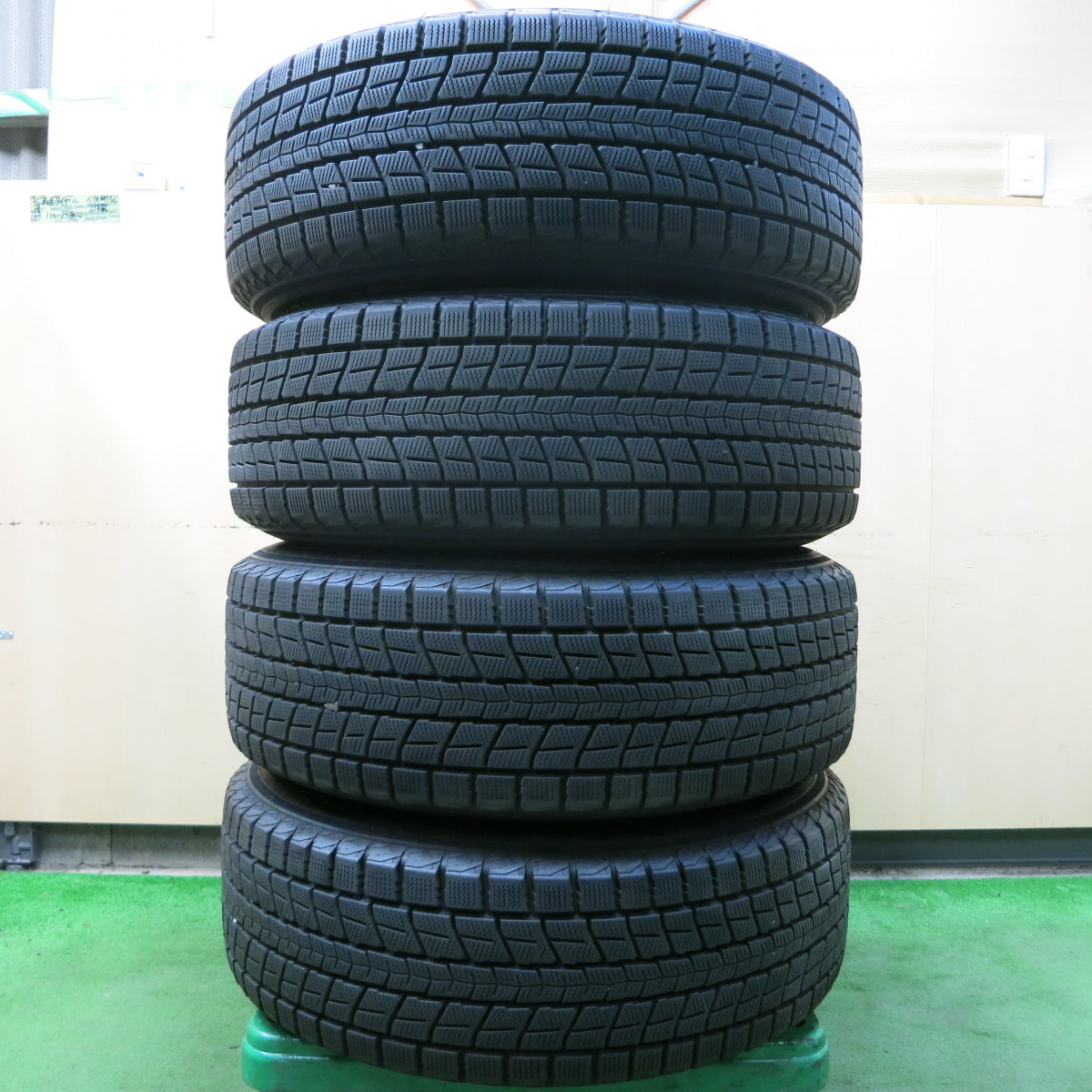 *送料無料*センサー付！バリ溝！19年！綺麗！9.5分★レクサス NX 等  AGA 225/65R17 スタッドレス ダンロップ ウインターマックス SJ8 17インチ PCD114.3/5H★3101501イス
