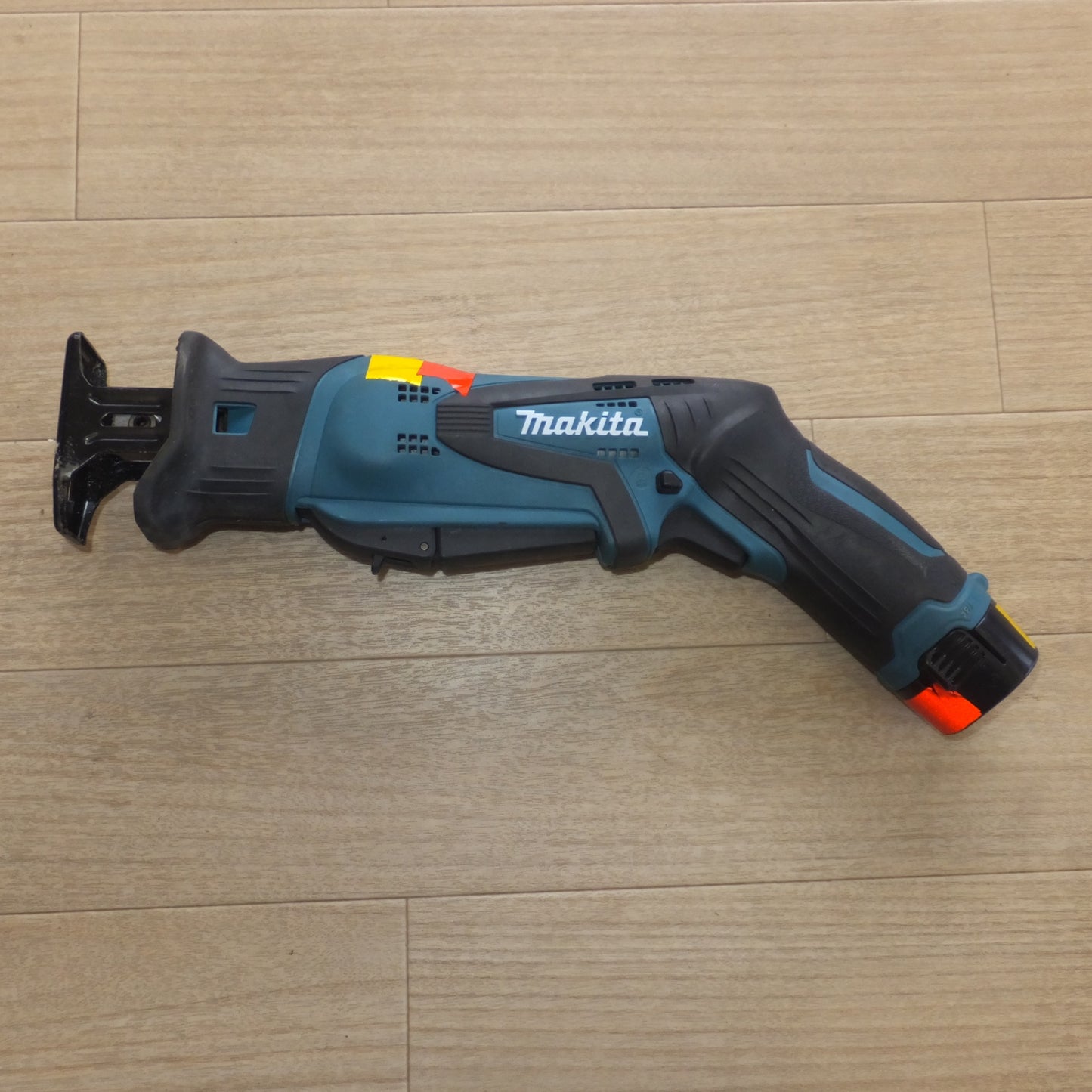 [送料無料] ★マキタ makita 充電式レシプロソー JR101DW 10.8V★
