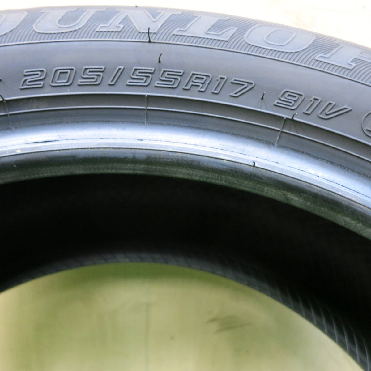 *送料無料*新車外し！23年★205/55R17 ダンロップ エナセーブ EC300+ タイヤ 17インチ ノア ヴォクシー キックス 等★4013009イノタ