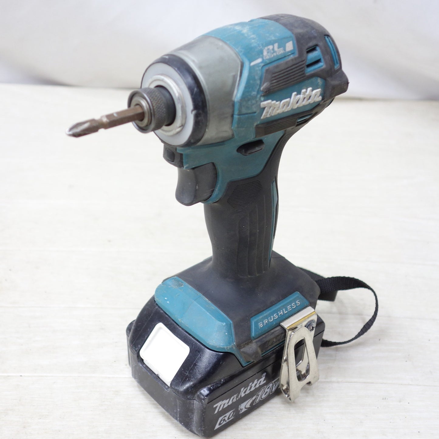 [送料無料] ◆makita マキタ 充電式インパクトドライバ TD173D 18V BL1860B バッテリ付き 電動工具◆