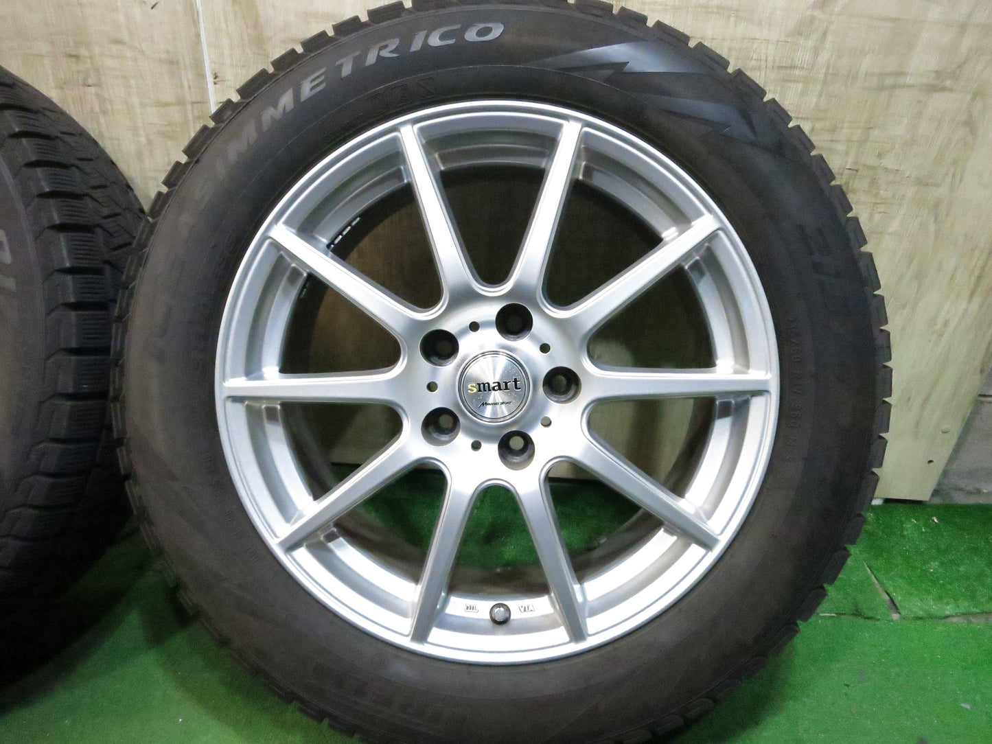 [送料無料]キレイ！19年★スタッドレス 215/60R17 ピレリ アイスアシンメトリコ smart MANARAY SPORT マナレイスポーツ 17インチ PCD114.3/5H★3020618Hス