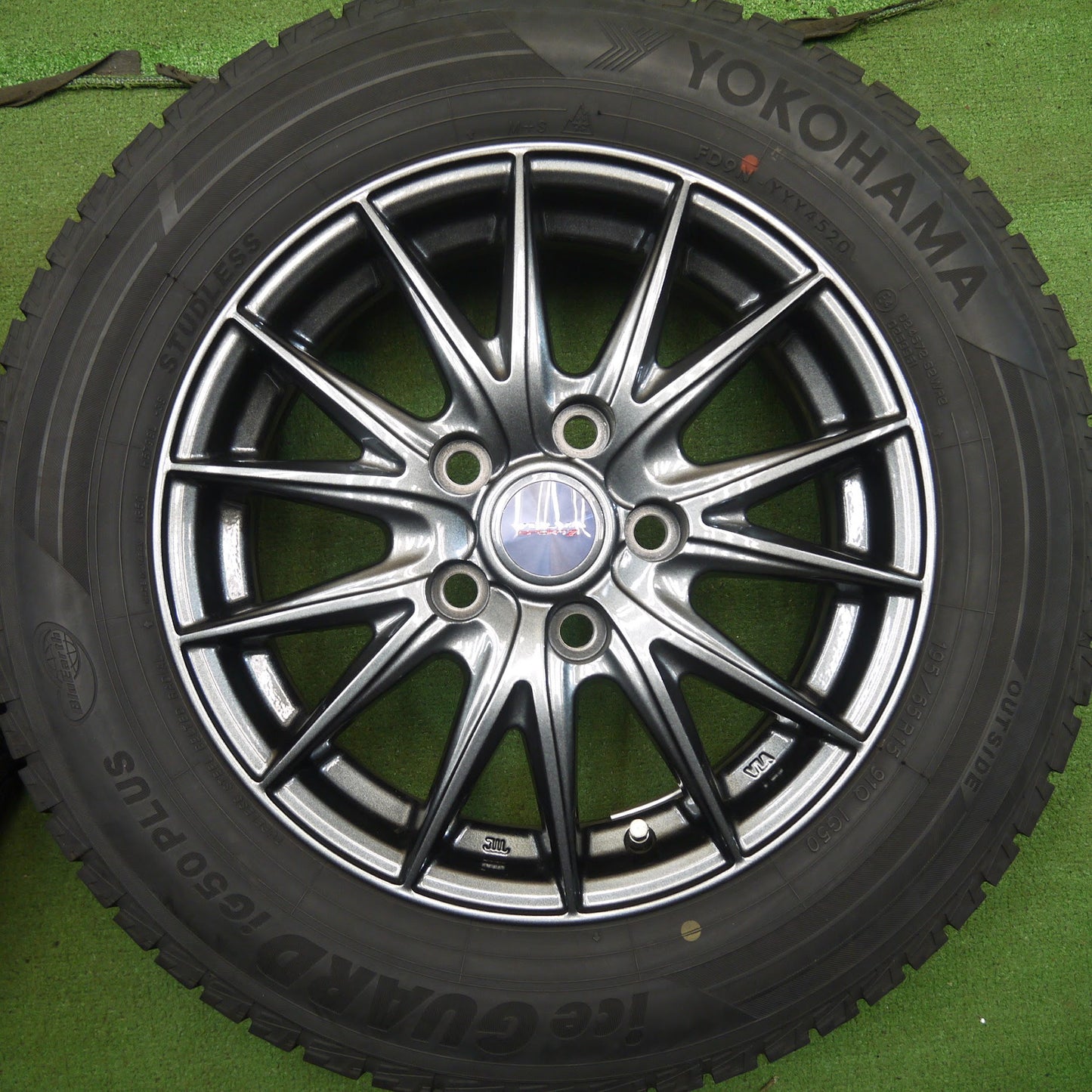 [送料無料]バリ溝！20年！綺麗！9.5分★スタッドレス 195/65R15 ヨコハマ アイスガード iG50 プラス VELVA SPORTZ ヴェルヴァ 15インチ PCD114.3/5H★3071002Hス