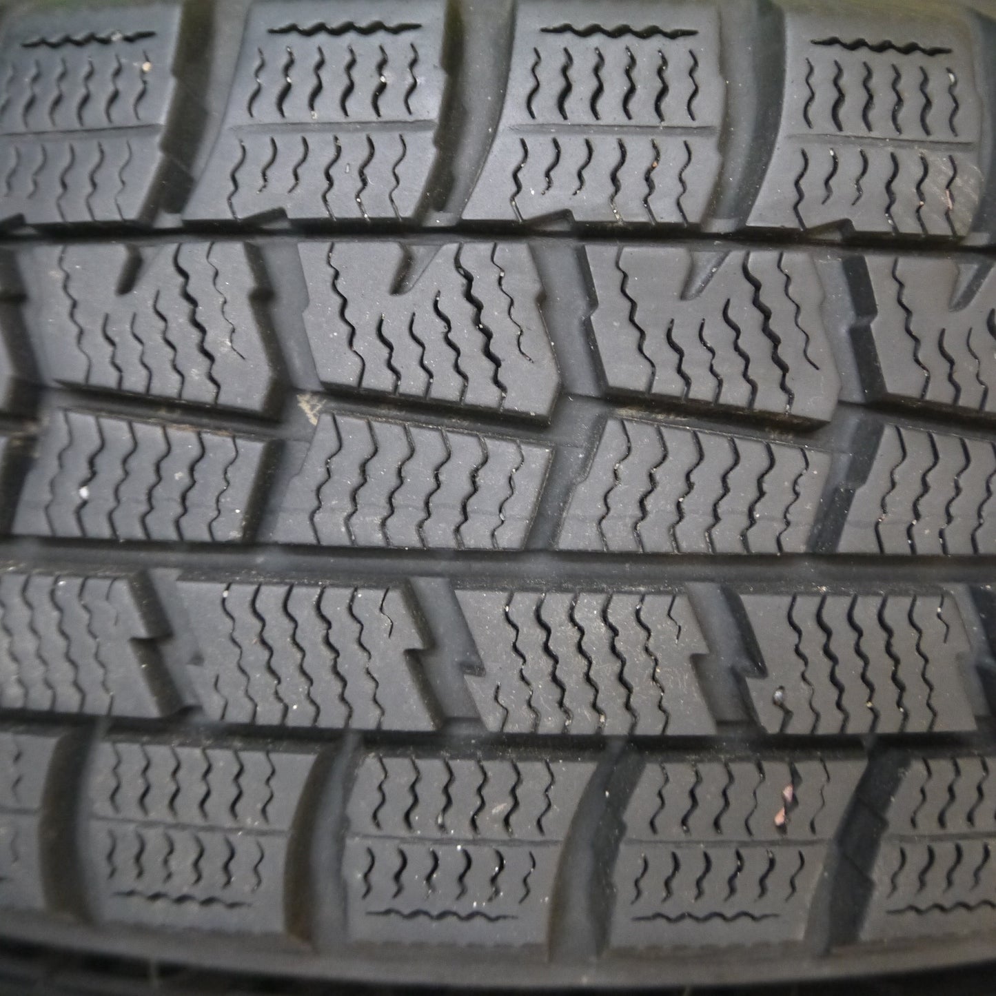 *送料無料*バリ溝！19年！キレイ！9.5分★スタッドレス 165/65R14 ダンロップ ウインターマックス WM01 Fang ファング 14インチ PCD100/4H★3102502Hス