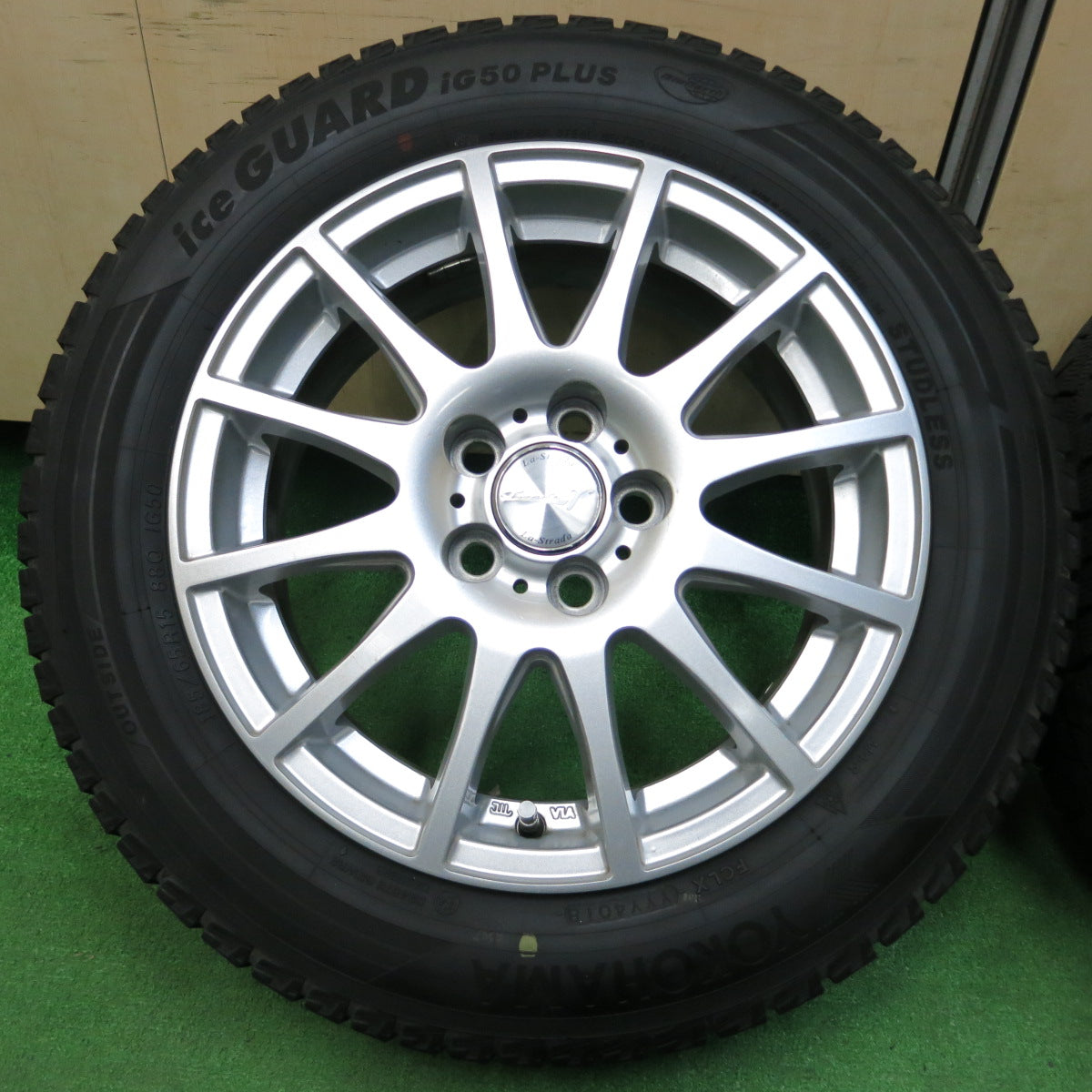 *送料無料*バリ溝！キレイ！8.5分★スタッドレス 185/65R15 ヨコハマ アイスガード iG50 プラス Tiradoγ La-Strada ティラード 15インチ PCD100/5H★4010407イス