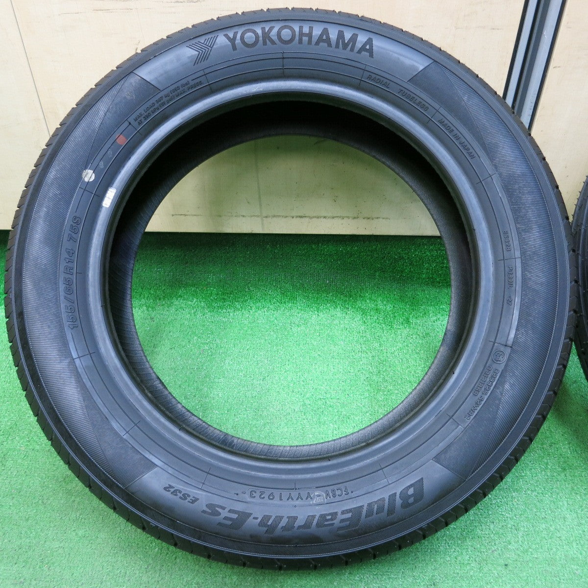 *送料無料*新車外し！23年★155/65R14 ヨコハマ BluEarth-Es ES32 タイヤ 14インチ ムーブ タント ワゴンR N-BOX 等★4013015イノタ