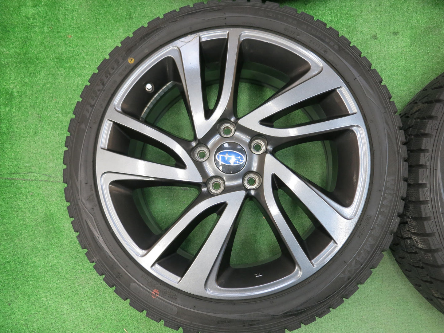 [送料無料]バリ溝！9.5分★スバル レヴォーグ レガシィ WRX S4 純正 225/45R18 スタッドレス ダンロップ ウインターマックス WM01 PCD114.3/5H★3012802ヒス