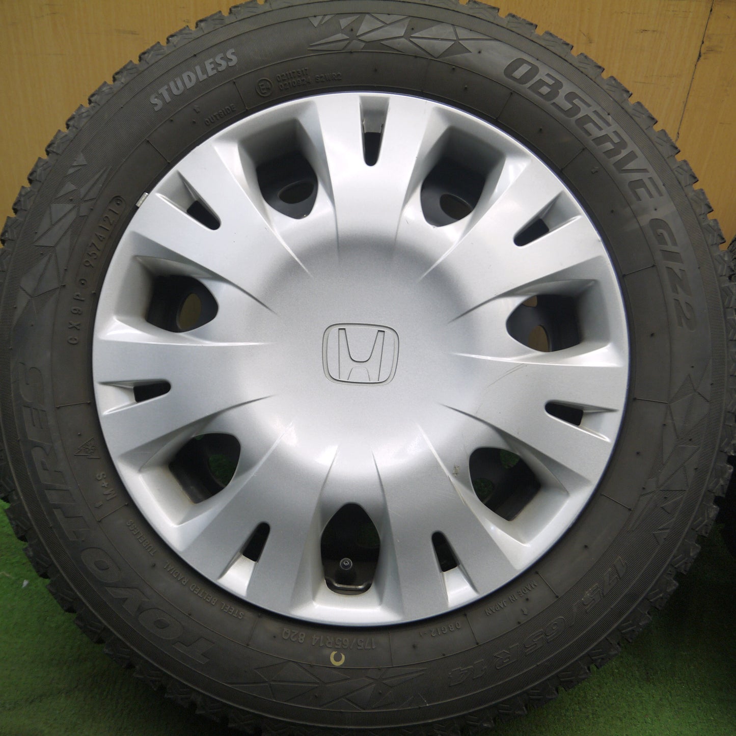 *送料無料*バリ溝！21年！ほぼ10分★ホンダ フィット 純正 スチール 175/65R14 スタッドレス トーヨー オブザーブ GIZ2 14インチ PCD100/4H★3101604Hス