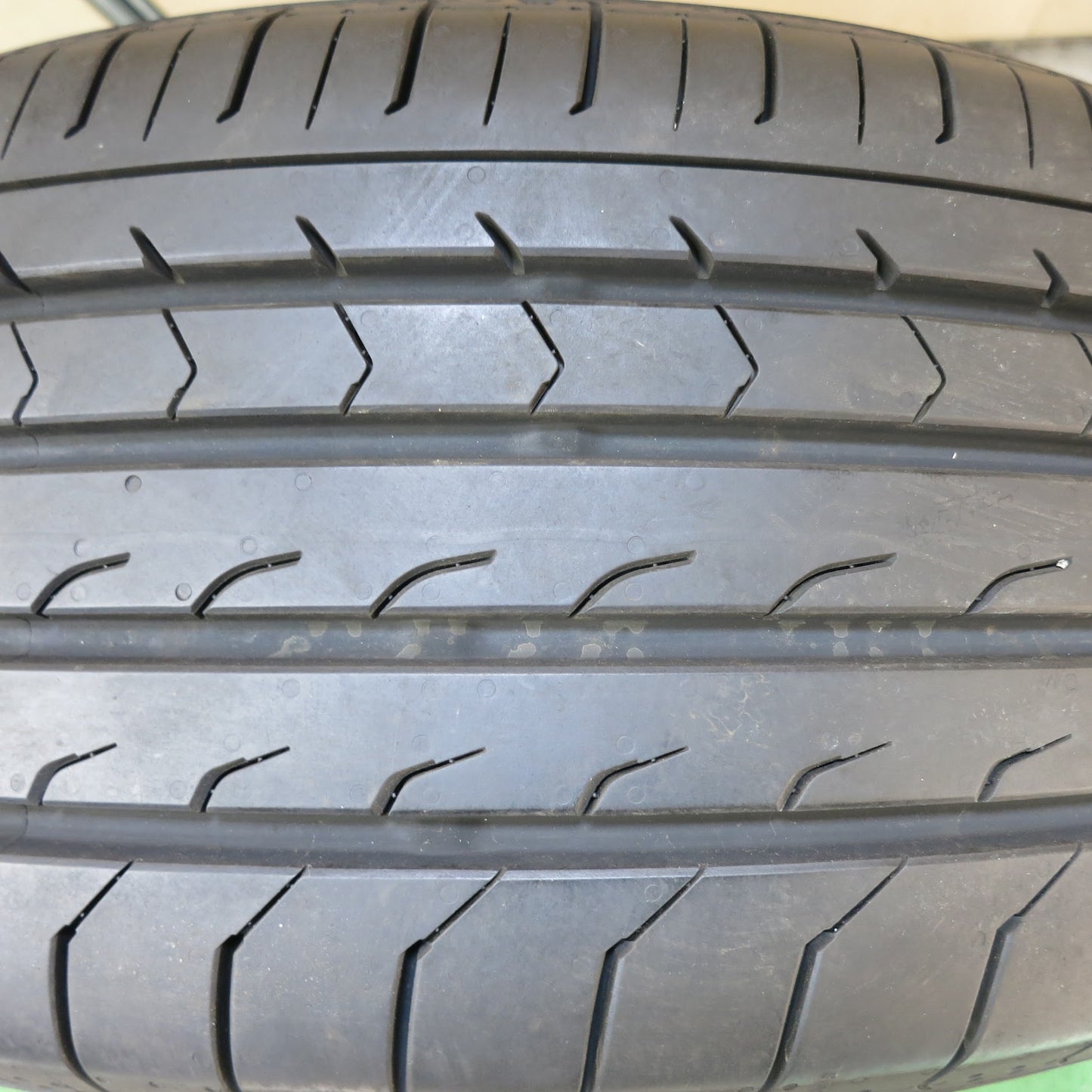 [送料無料]超バリ溝！22年！キレイ！ほぼ10分★225/50R18 ヨコハマ BluEarth-RV RV03 PRAVA 9M BIGWAY プラバ ビックウェイ 18インチ PCD114.3/5H★3041904ヒノ