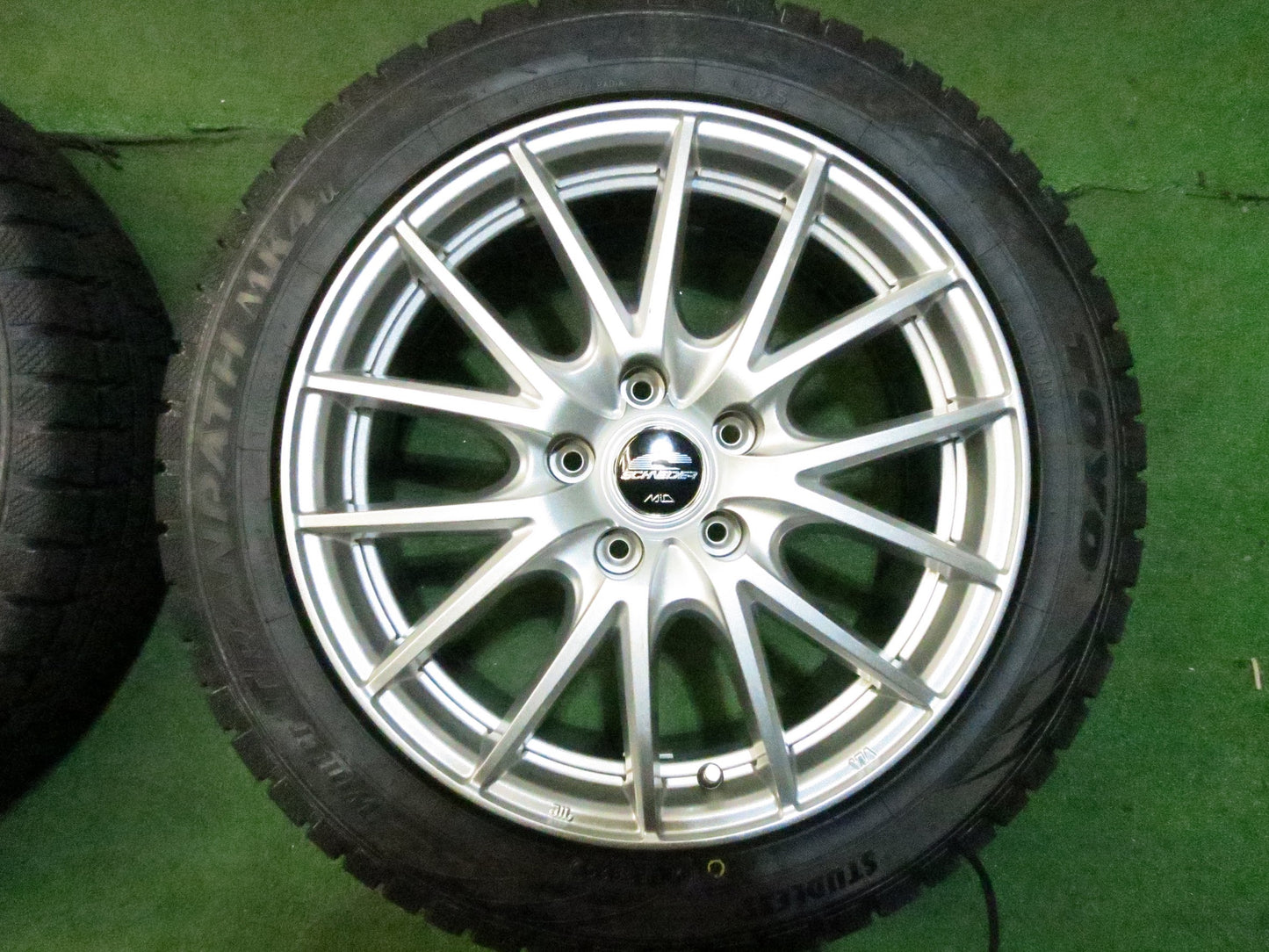 [送料無料]ほぼ未使用！20年★スタッドレス 205/55R17 トーヨー ウインター トランパス MK4α SCHNEIDER MiD シュナイダー 17インチ PCD114.3/5H★3030701Hス