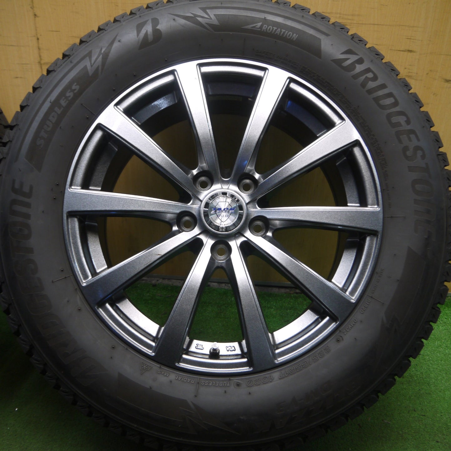 *送料無料* バリ溝！21年！キレイ！9.5分★スタッドレス 225/65R17 ブリヂストン ブリザック DM-V3 ZACK JP-110 MONZA ザック PCD114.3/5H★4030809Hス