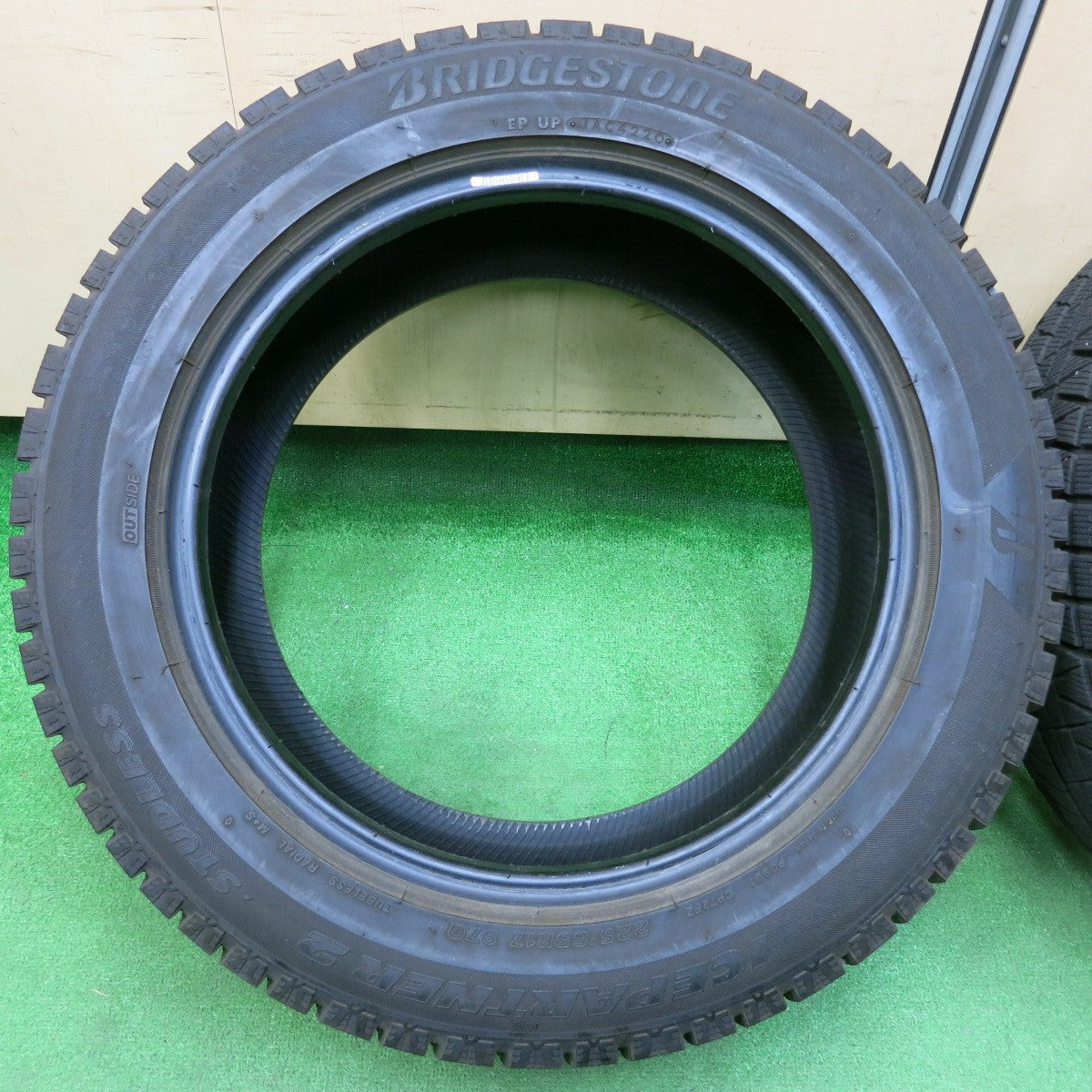 *送料無料* バリ溝！20年！9.5分以上★スタッドレス 225/55R17 ブリヂストン アイスパートナー2 タイヤ 17インチ フォレスター インプレッサ XV等★4030806イスタ
