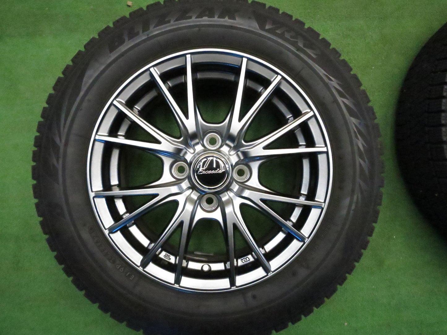 [送料無料]バリ溝！21年！ほぼ10分★スタッドレス 175/65R14 ブリヂストン ブリザック VRX2 Exceeder HOT STUFF エクシーダー 14インチ PCD100/4H★3011002Hス